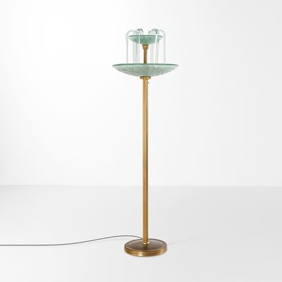 Lampada da terra in ottone e cristallo curvato acidato (produzione Fontana Arte, Italia, ca. 1940...