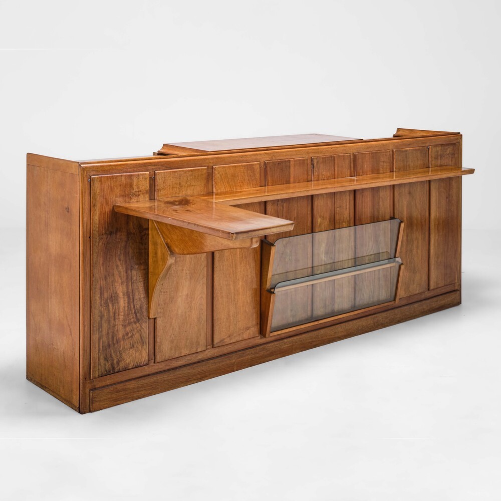 Mobile bar in legno con pannelli frontali in ceramica smaltata, stile italiano (circa 1950)