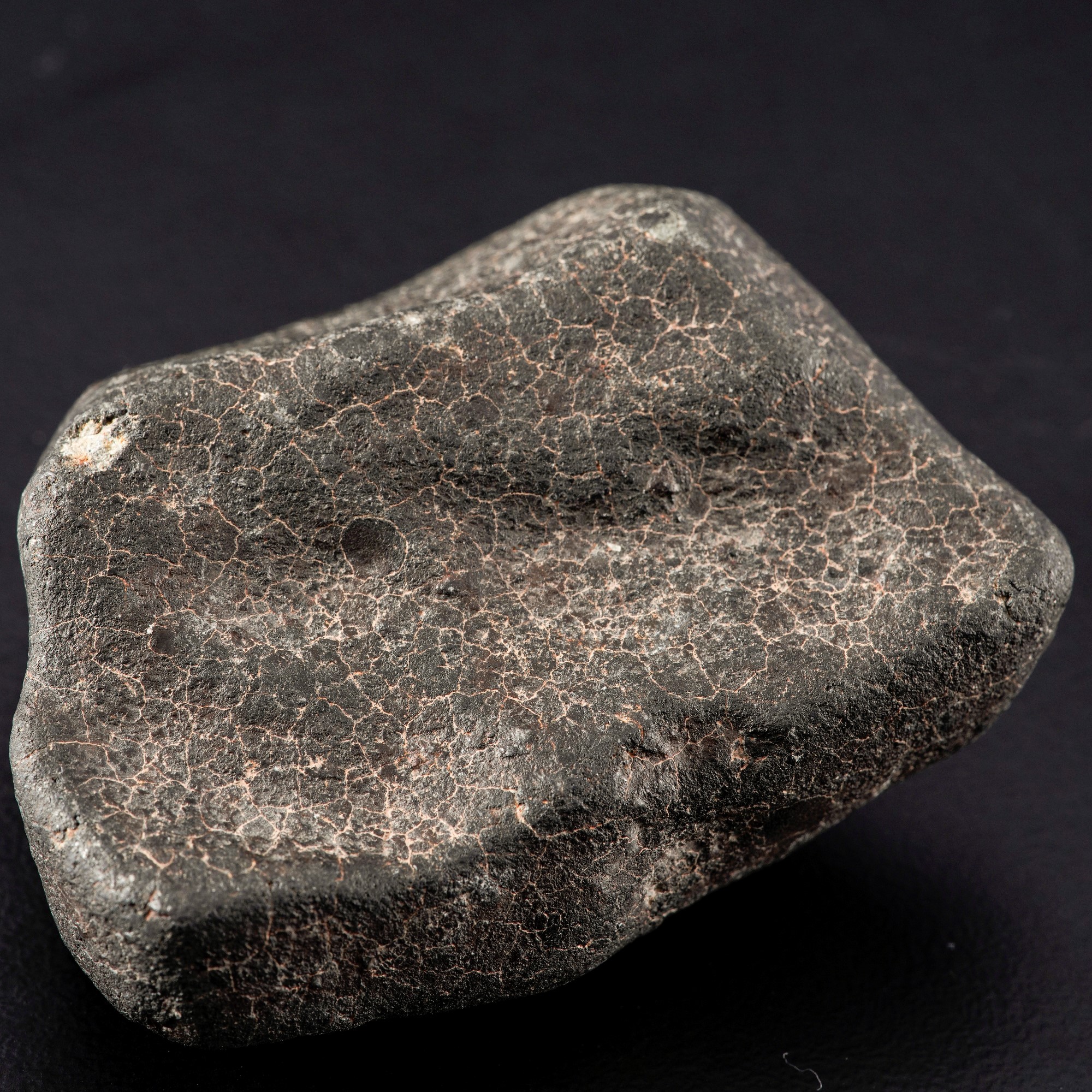 Hammadah al Hamra 346, Condrite L6 (meteorite) con crosta di fusione