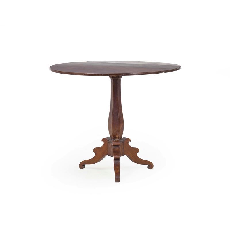 Tavolino tondo in mogano. XIX secolo  - Auction Antiques - Cambi Casa d'Aste