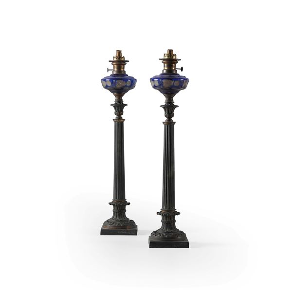 Coppia di lampade a olio