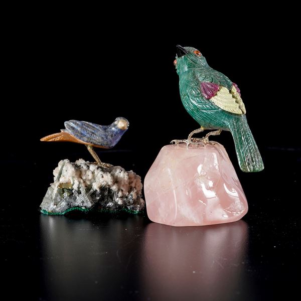 Group of 2 birds carved from hard stone