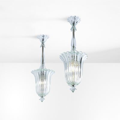 Due lampade a sospensione in vetro di Murano con dettagli in ottone (circa 1950)