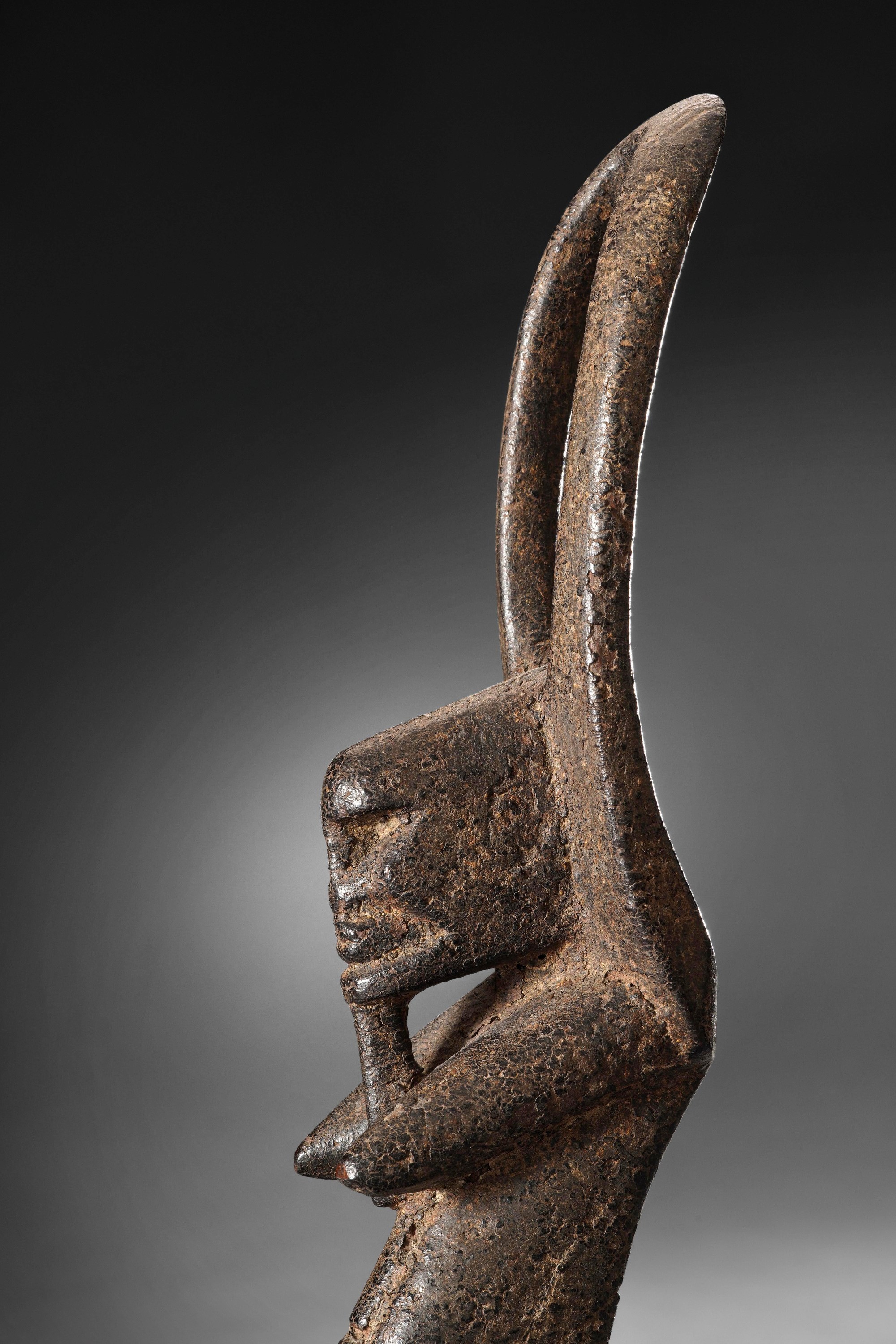 Tellem (attrib.), Mali, Statua in legno con patina scura