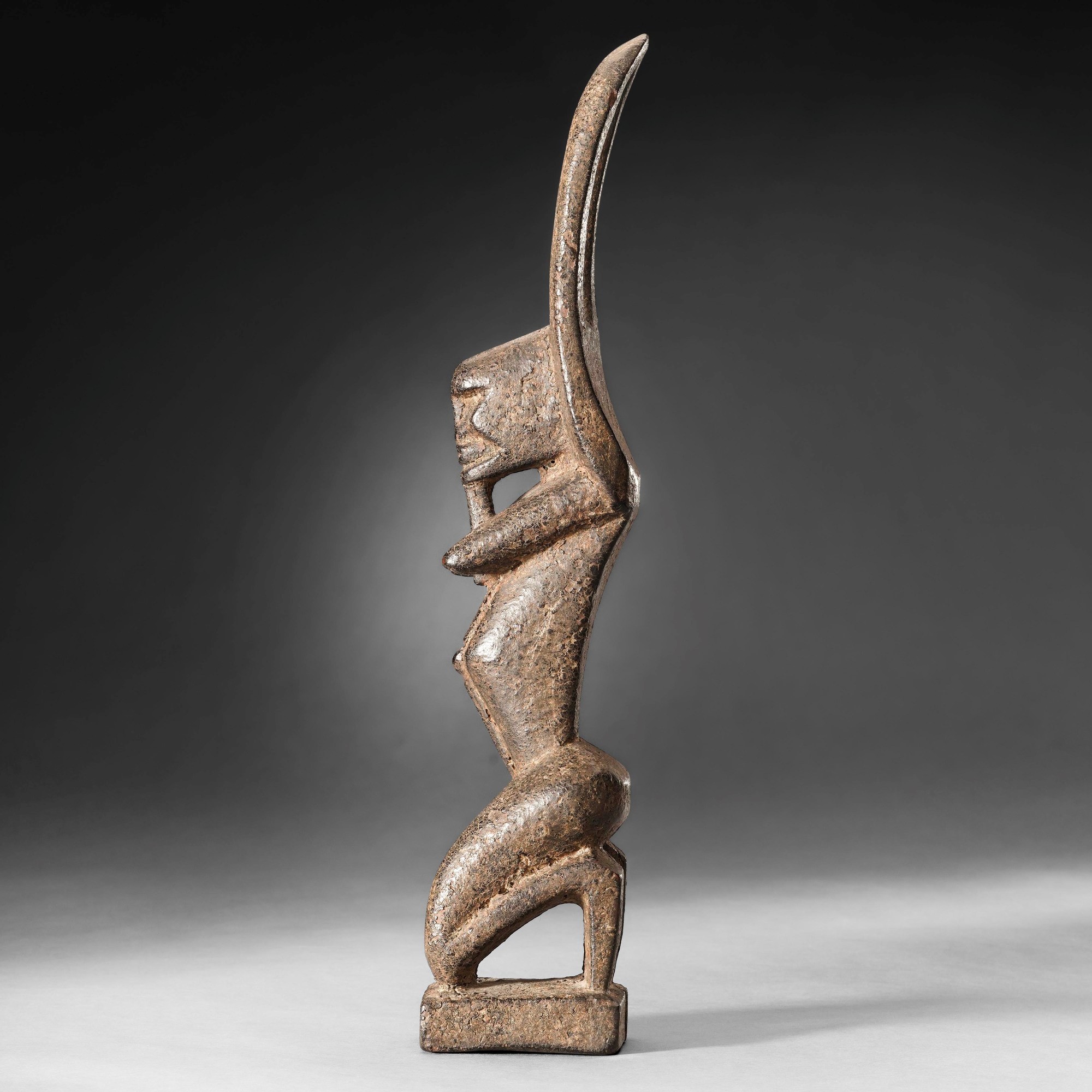 Tellem (attrib.), Mali, Statua in legno con patina scura
