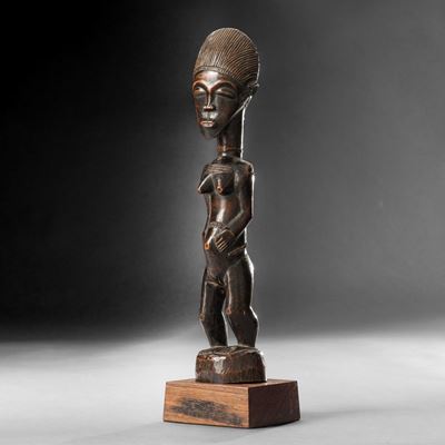 Baoulé, Statua in legno a patina scura (Costa d’Avorio), inizio XX secolo