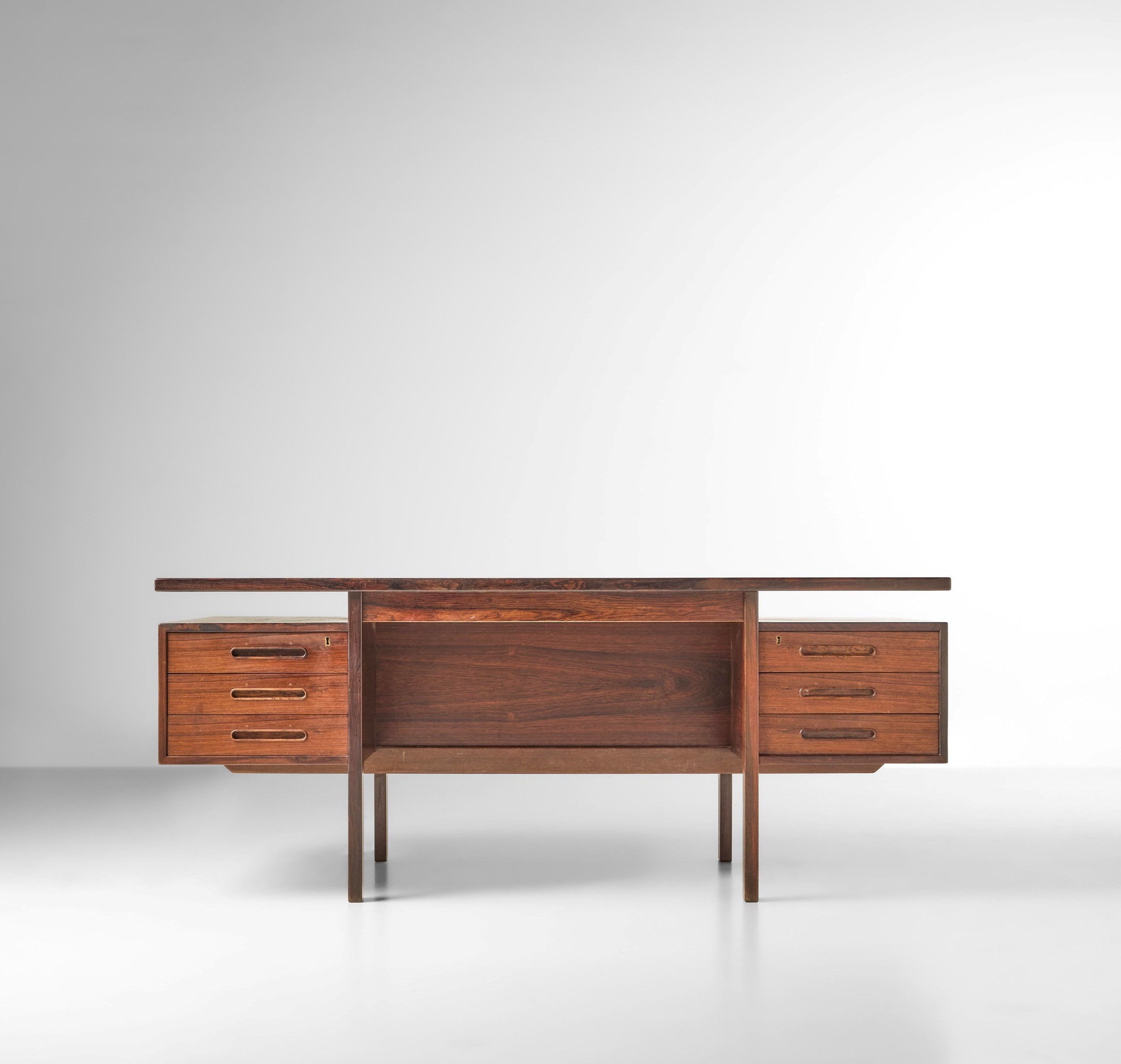 Arne Vodder - Scrivania in legno, produzione danese (circa 1950)