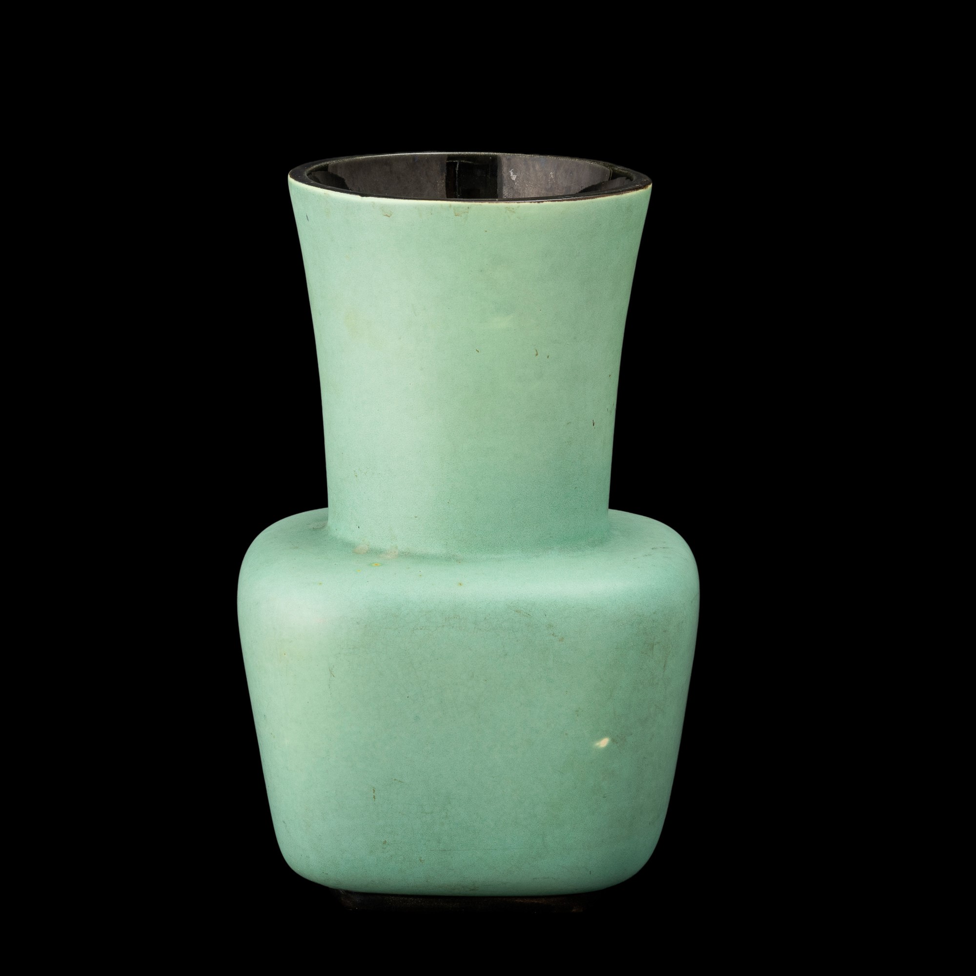 Giovanni Gariboldi - Vaso San Cristoforo (Milano), terraglia smaltata, 1940 ca