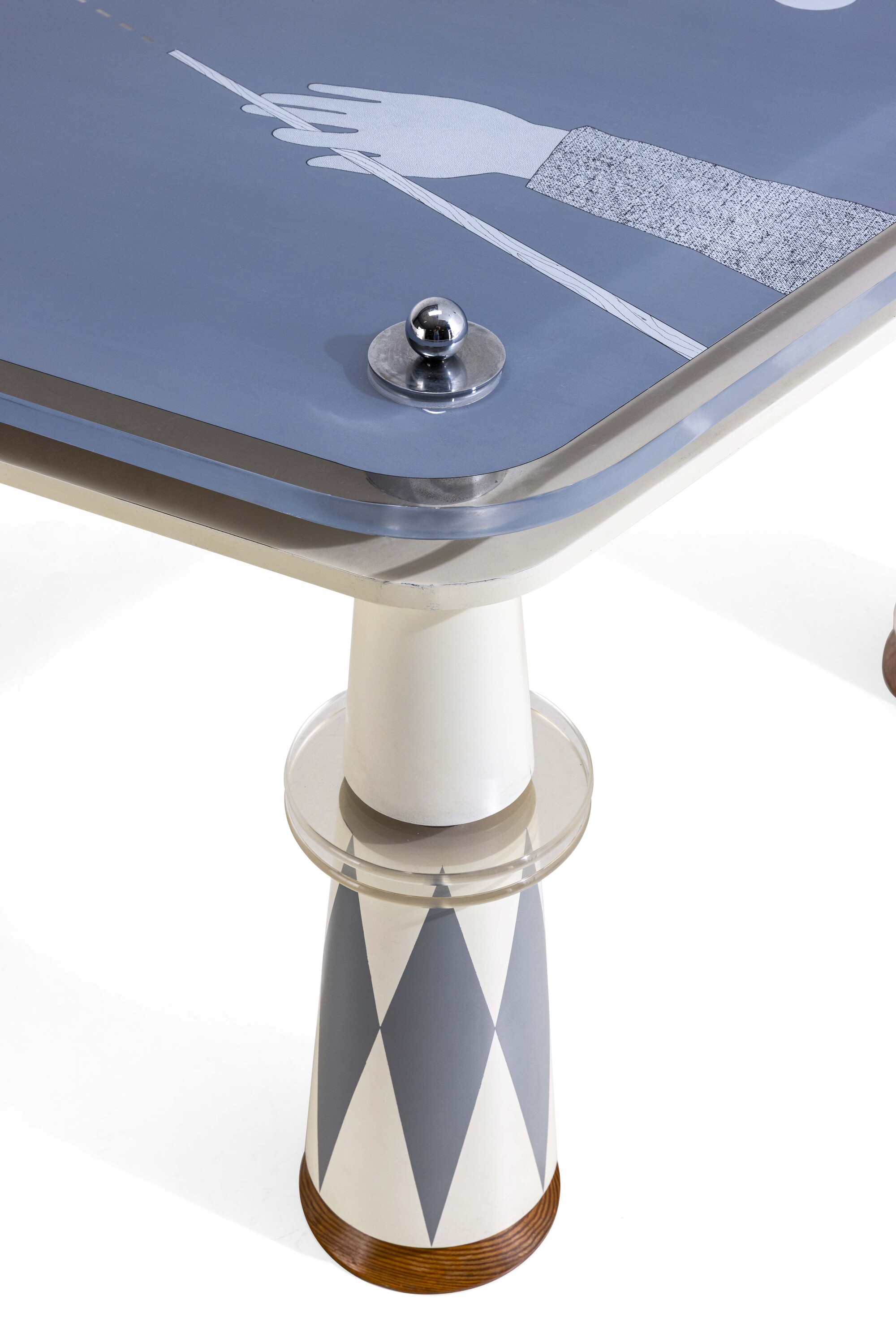 Tavolo, struttura in legno e metallo cromato con piano e dettagli in plexiglass (produzione itali...