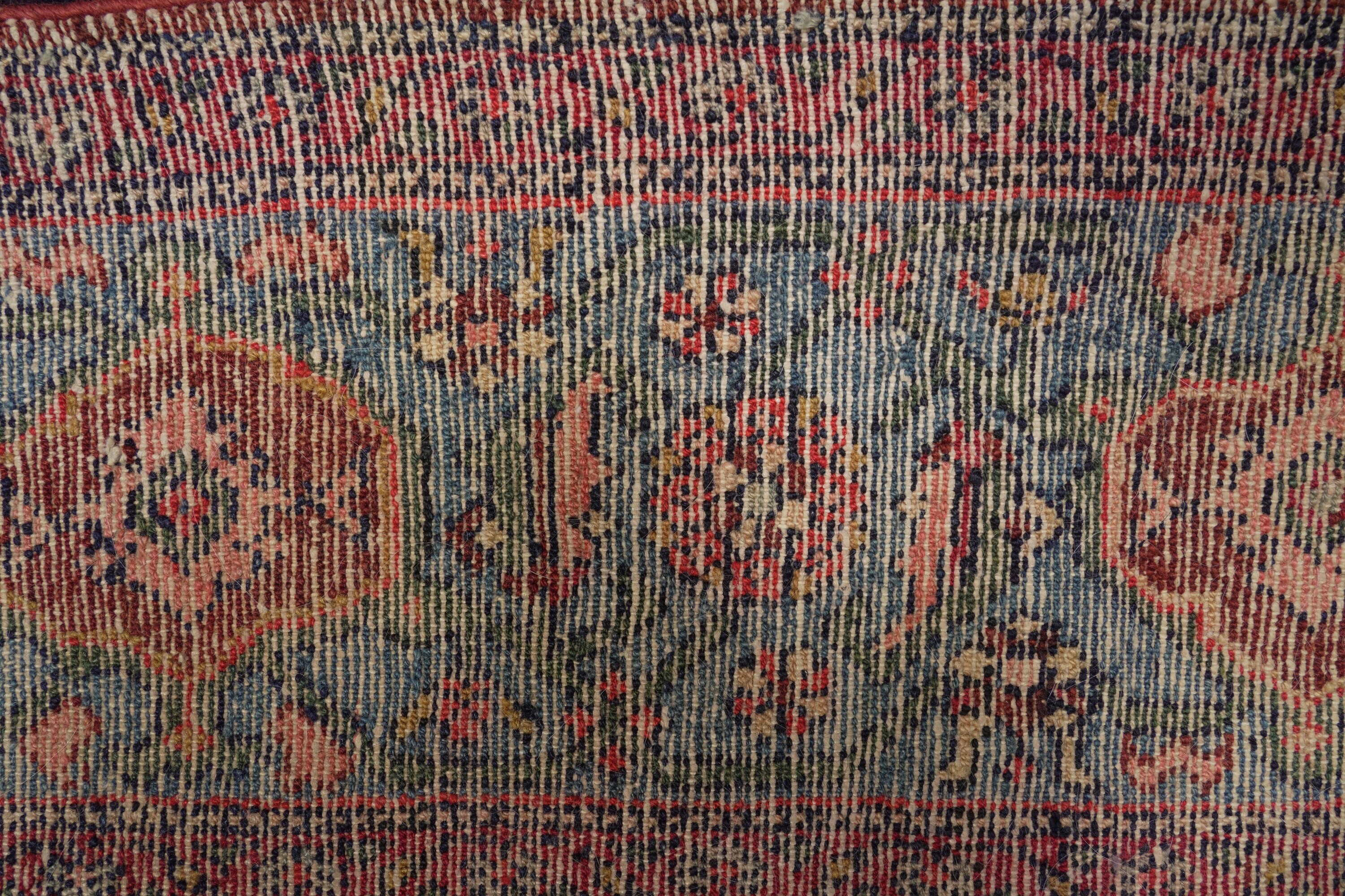 Tappeto di Persia, inizio XX secolo, cm 122x200