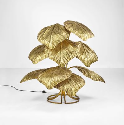 Grande lampada da terra in ottone e ottone cesellato