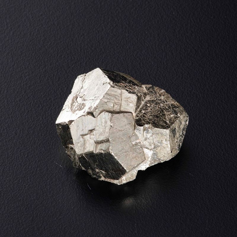 Cluster di Cristalli di Pirite