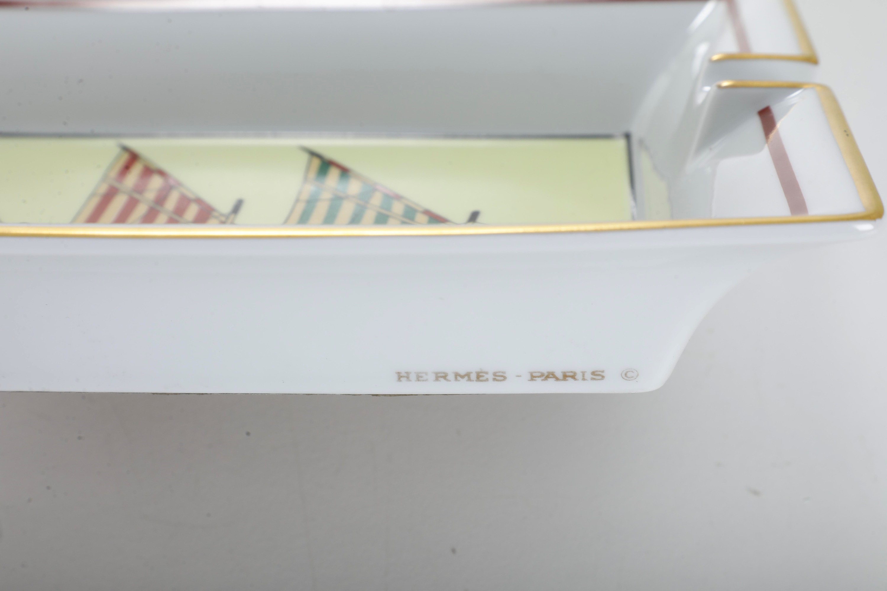 Hermès, Veliero decorativo in porcellana, anni ’80 XX secolo – primi XXI secolo