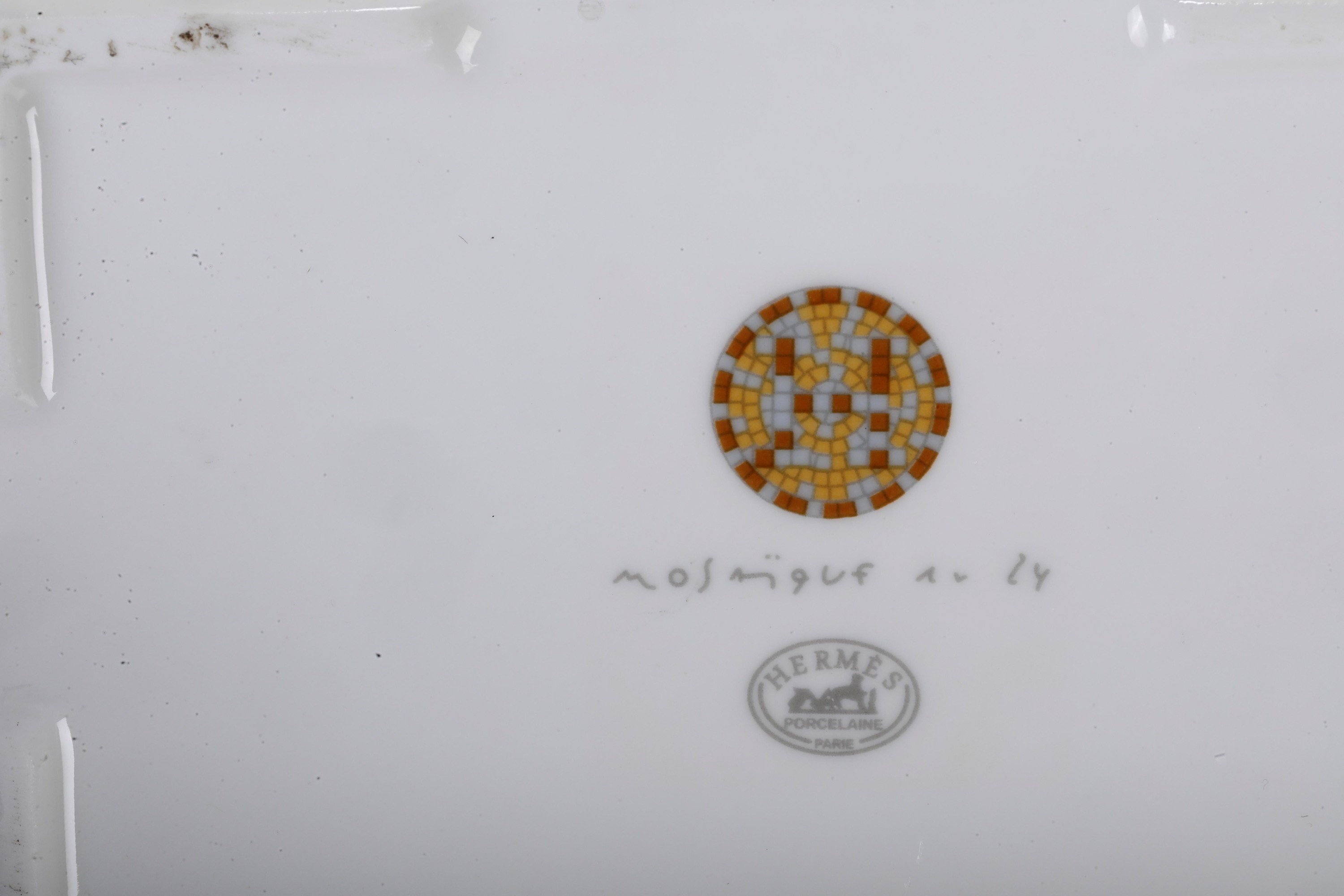 Hermès, Mosaïque au 24 oro, porcellana decorata a rilievo con finitura simil-mosaico (XX secolo)
