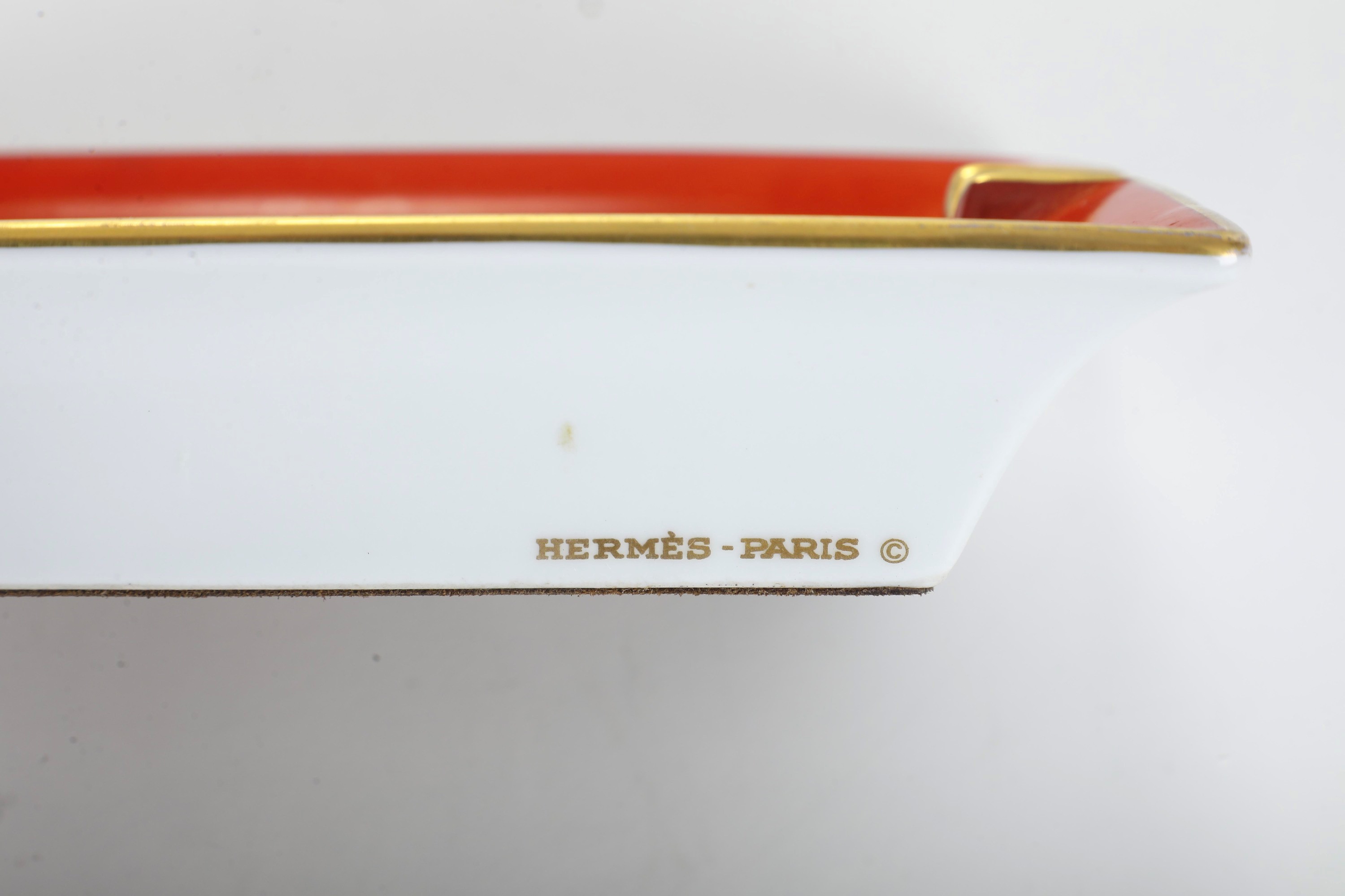 Hermès, figura decorativa in porcellana con cavalli in movimento, XX secolo