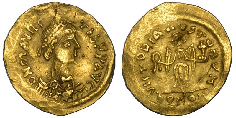 MAURIZIO TIBERIO, 582–602. Tremisse, anni 583–602. Ravenna.  - Auction Numismatics - Cambi Casa d'Aste