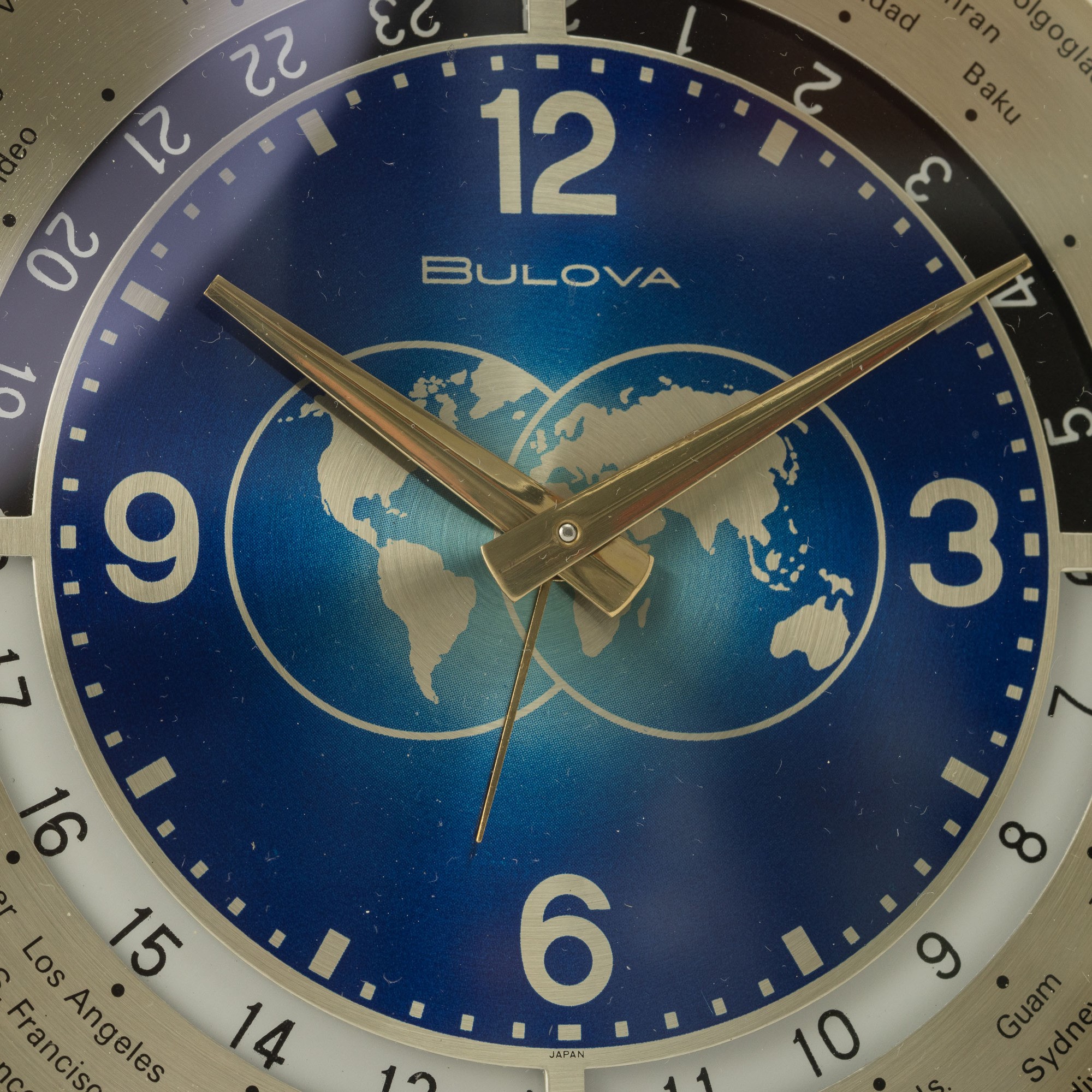 Bulova - Orologio da tavolo “World Time” con 24 fusi orari