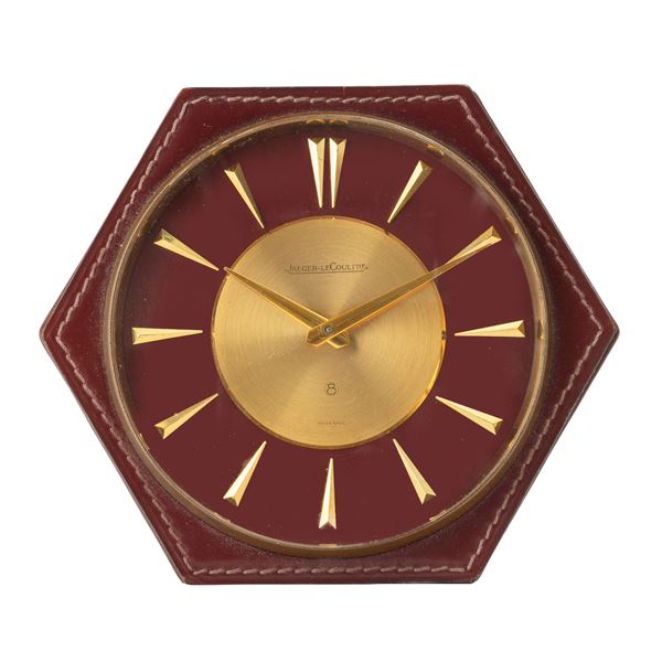 Jaeger-LeCoultre - Orologio da tavolo esagonale in ottone e pelle, quadrante bitonale champagne e porpora con indici a daga applicati, carica manuale, 12x14x4,8 cm