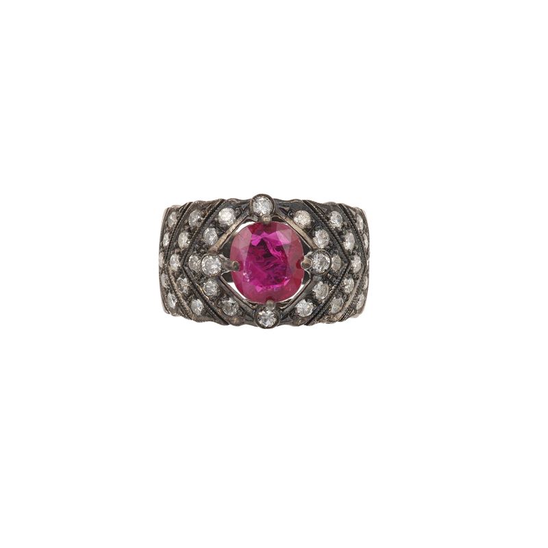 Ruby, diamond and gold ring  - Auction Jewellery, silverware, furnishings, and objets d'art. A charitable bequest. - I - Cambi Casa d'Aste