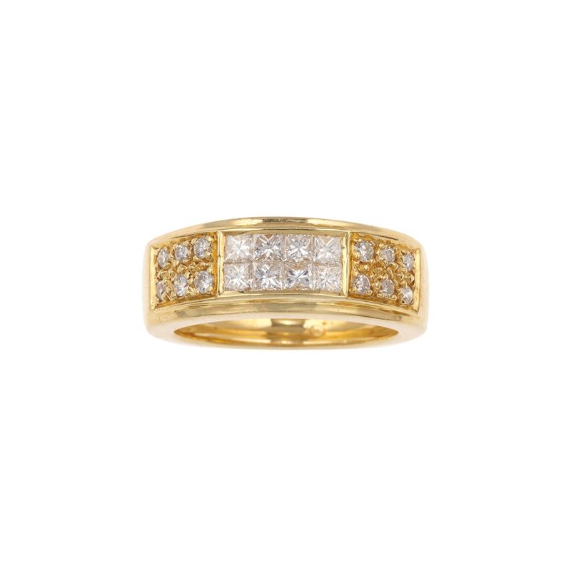 Diamond and gold ring  - Auction Jewellery, silverware, furnishings, and objets d'art. A charitable bequest. - I - Cambi Casa d'Aste