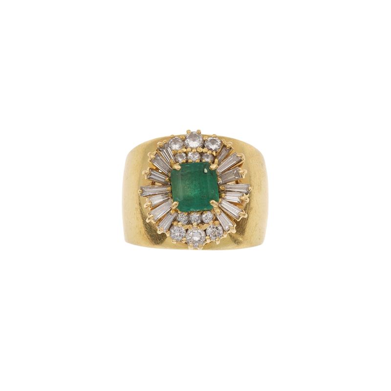 Emerald, diamond and gold ring  - Auction Jewellery, silverware, furnishings, and objets d'art. A charitable bequest. - I - Cambi Casa d'Aste