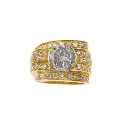 Anello a fascia in oro giallo 750/1000 con diamante centrale taglio brillante (ct 3.20 circa) e d...