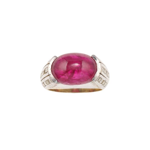 Treatment ruby, diamond and gold ring