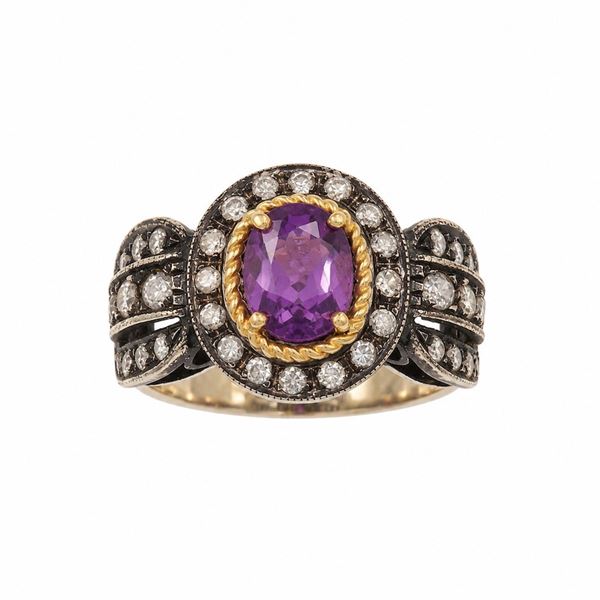 Anello con ametista e piccoli diamanti