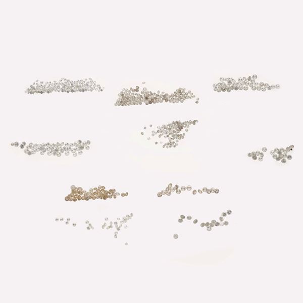 Collection of diamonds, brilliant-cut, for a total weight of approximately 75.00 carats