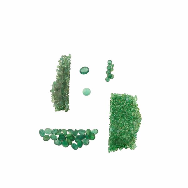 Collection of unmounted emeralds, of various shapes and treatments, with a total weight of approximately 205.00 carats