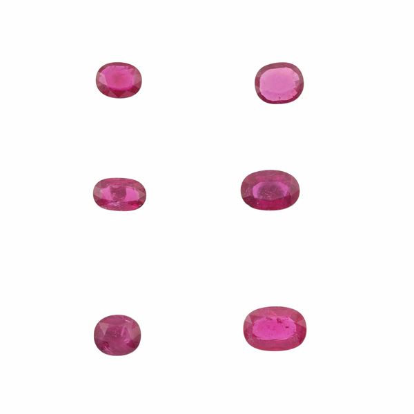Lotto di rubini, taglio misto e trattamenti vari, per totale ct 123.00 circa