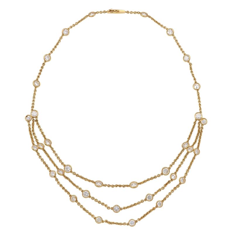 Diamond and gold necklace  - Auction Jewellery, silverware, furnishings, and objets d'art. A charitable bequest. - I - Cambi Casa d'Aste