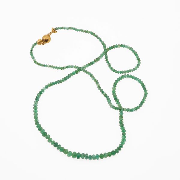 Emerald and gold necklace