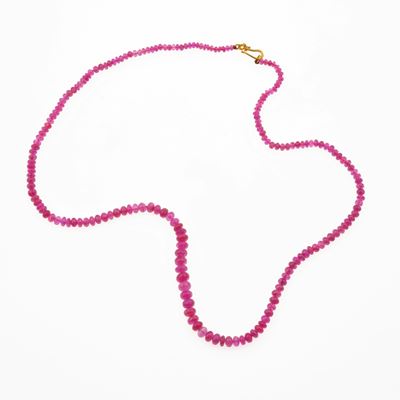 Montatura in oro giallo 750/1000, Collana ad un filo di rubini