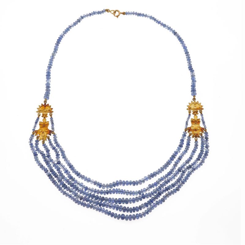 Sapphire and gold necklace  - Auction Jewellery, silverware, furnishings, and objets d'art. A charitable bequest. - I - Cambi Casa d'Aste