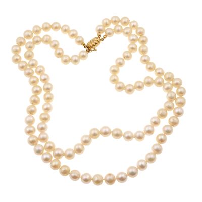 Collana a due fili di perle d’acqua dolce con chiusura in oro giallo 750/1000