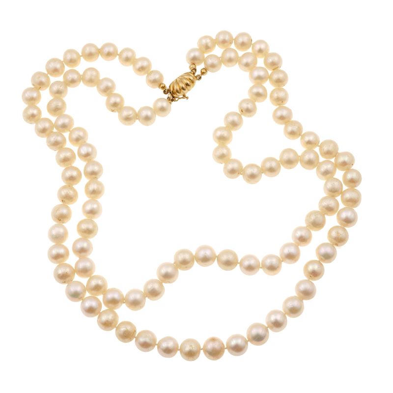 Collana composta da due fili di perle d'acqua dolce  - Asta Gioielli, argenti, arredi e oggetti d'arte. Un lascito per finalità benefiche - I - Cambi Casa d'Aste