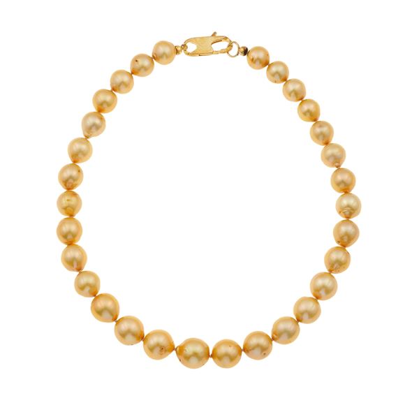 Freshwater pearl and silver necklace