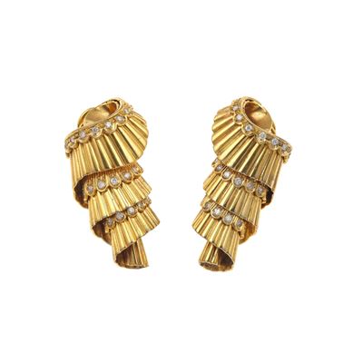Orecchini pendenti in oro giallo 750/1000 con diamanti