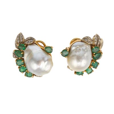 Orecchini, perle barocche, smeraldi e diamanti in oro bianco e oro giallo 750/1000