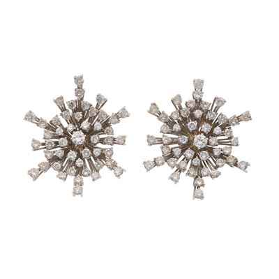 Orecchini in oro bianco 750/1000 con diamanti taglio brillante, totale ca. ct 12.00