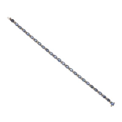 Bracciale in oro bianco 750/1000 con zaffiri e piccoli diamanti