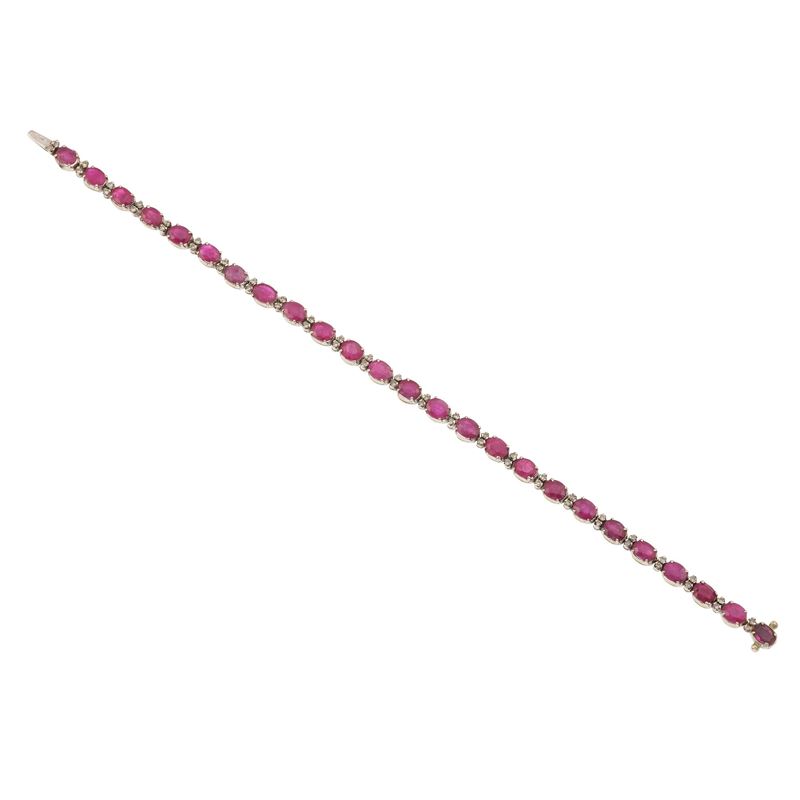 Ruby, diamond and gold bracelet  - Auction Jewellery, silverware, furnishings, and objets d'art. A charitable bequest. - I - Cambi Casa d'Aste