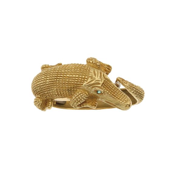 Gold bracelet
