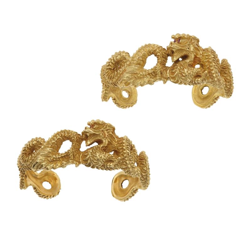 Two gold bracelets  - Auction Jewellery, silverware, furnishings, and objets d'art. A charitable bequest. - I - Cambi Casa d'Aste