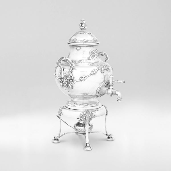 Samovar. Argenteria artistica milanese del XX secolo. Argentiere Virginio Pobbiati.