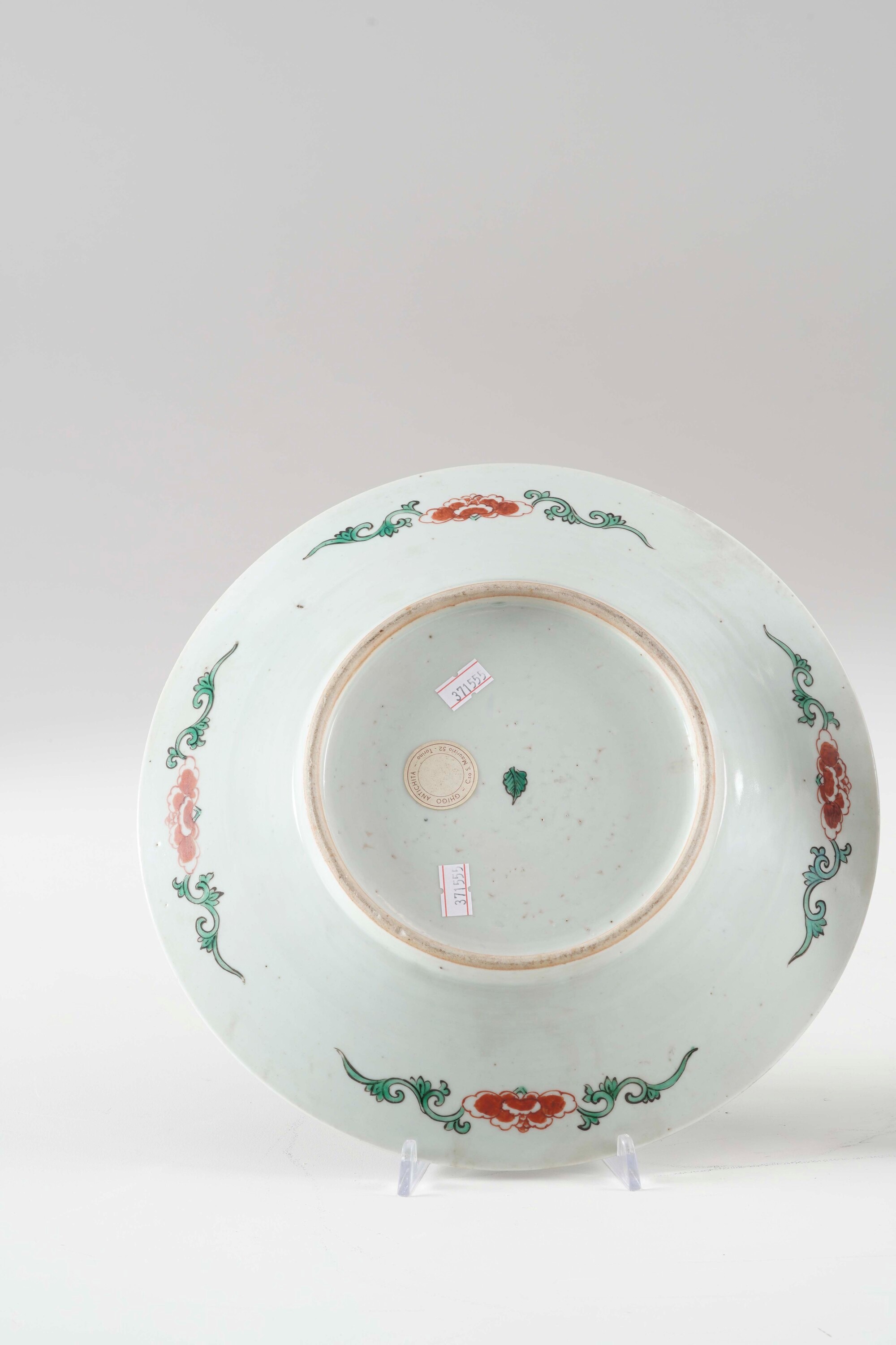 Coppia di piatti, Famiglia Verde con decori floreali, porcellana cinese, Dinastia Qing (XIX secol...