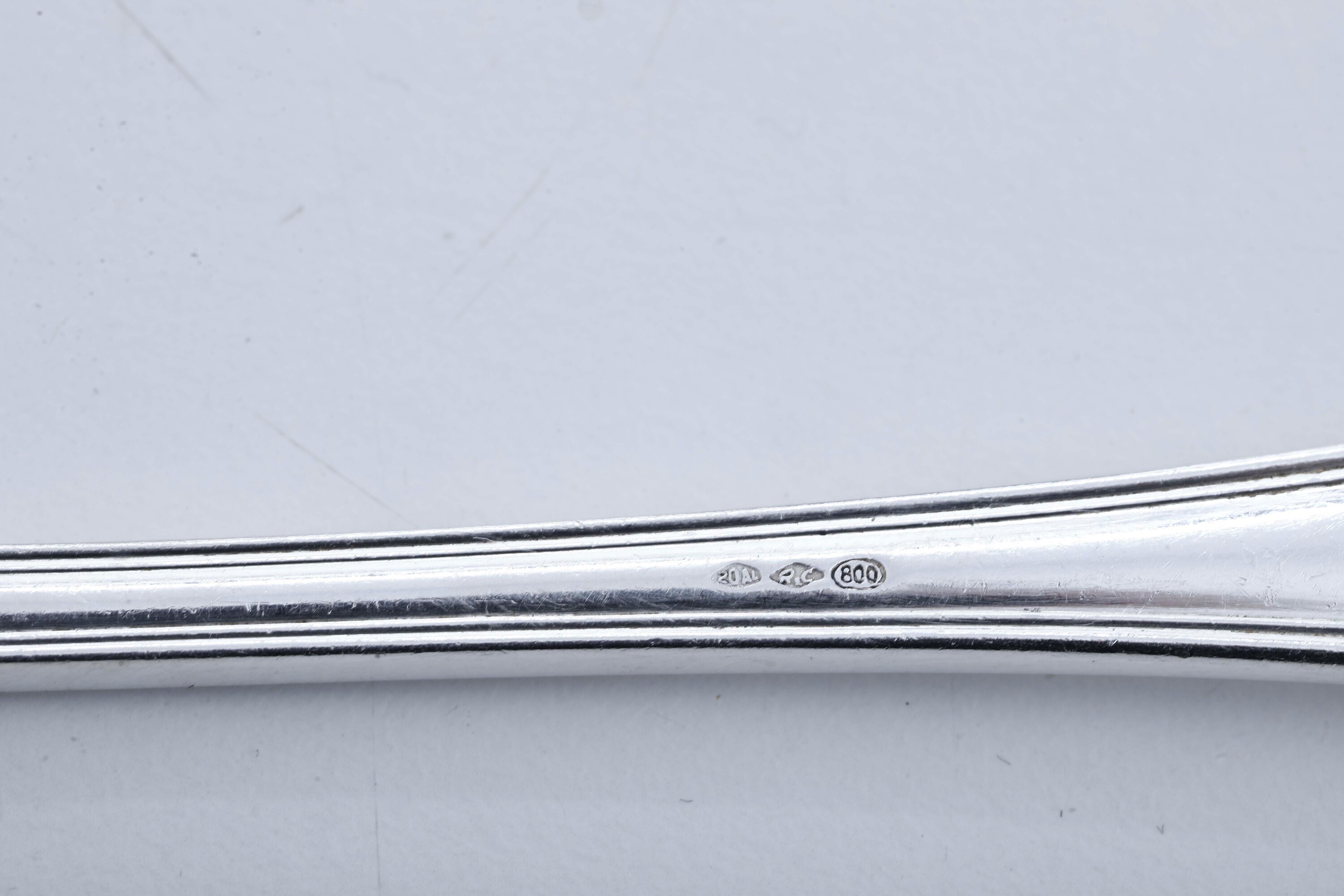 Argenteria Ricci & C., Alessandria, Servizio di posateria neobarocca da dodici persone, argento f...