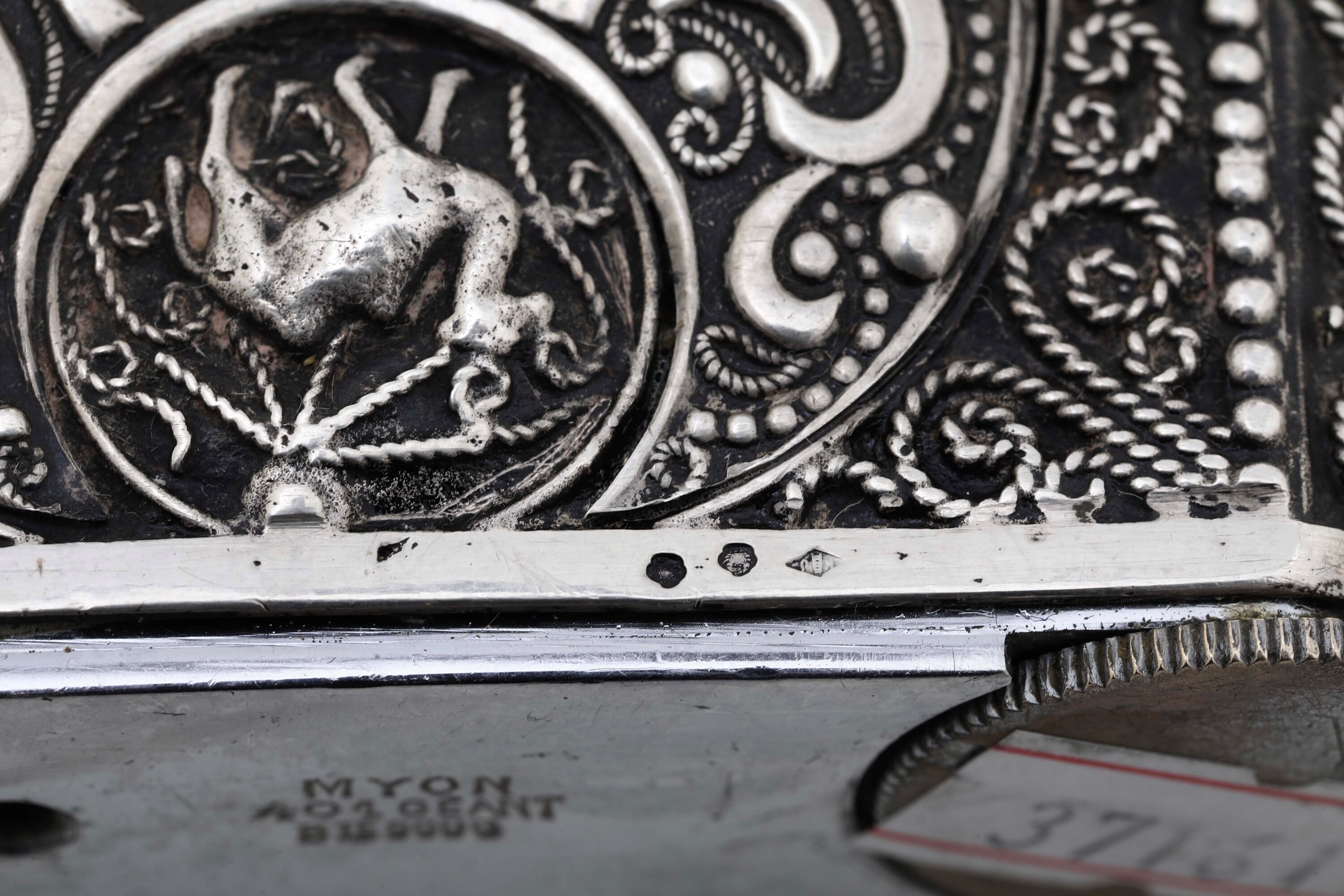 Accendini da collezione, metallo dorato e altri materiali, Cartier, Dupont, Van Cleef & Arpels, M...