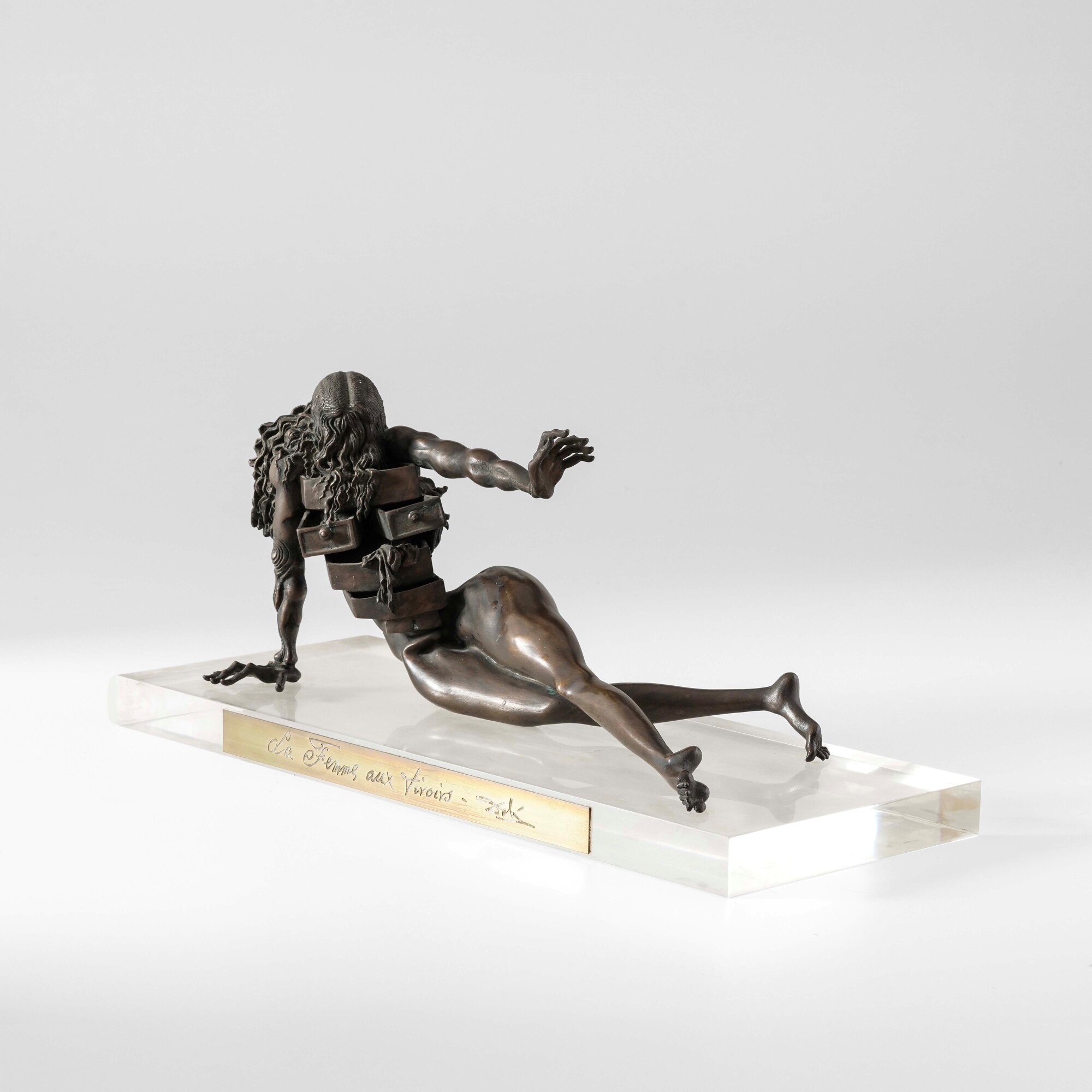 Salvador Dalì - La femme aux tiroirs